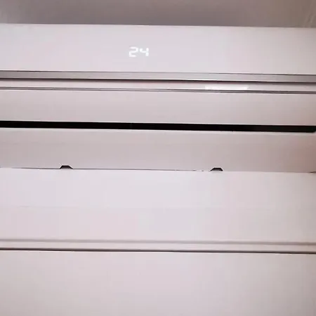 Quarto Duplo Com Kitchenette, Wc E Patio Privativo Appartamento *