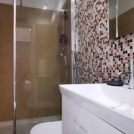 Quarto Duplo Com Kitchenette, Wc E Patio Privativo Appartamento