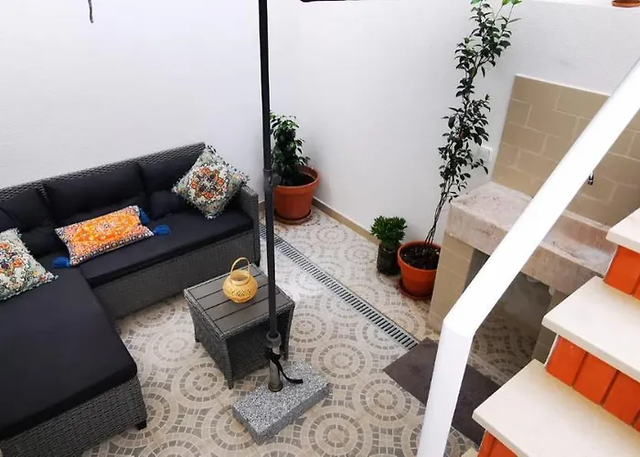 Apartment Quarto Duplo Com Kitchenette, Wc E Patio Privativo