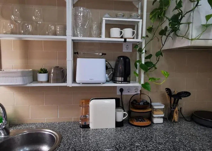 Apartment Quarto Duplo Com Kitchenette, Wc E Patio Privativo Corroios