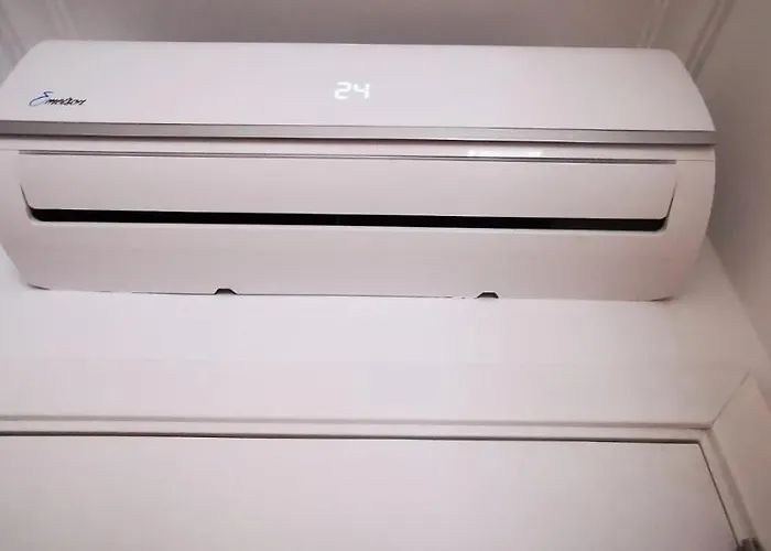 Quarto Duplo Com Kitchenette, Wc E Patio Privativo Apartment *