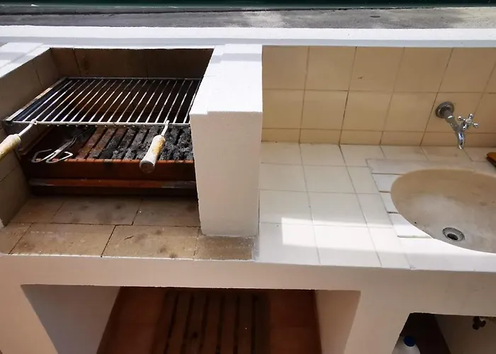 Apartment Quarto Duplo Com Kitchenette, Wc E Patio Privativo *